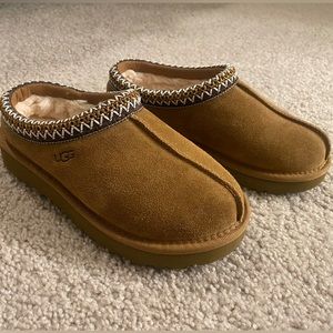 UGG Tasman slipper